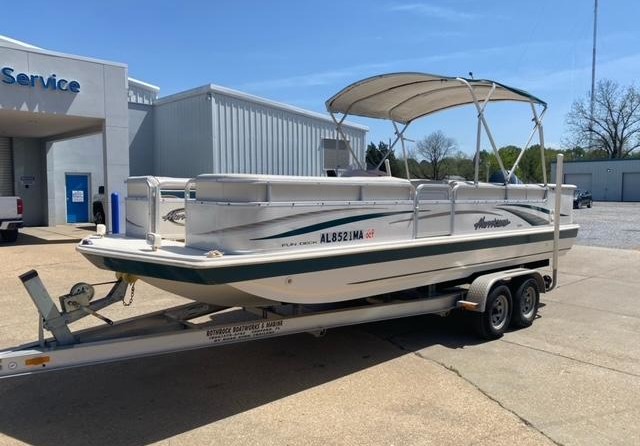 Hurricane fundeck 232