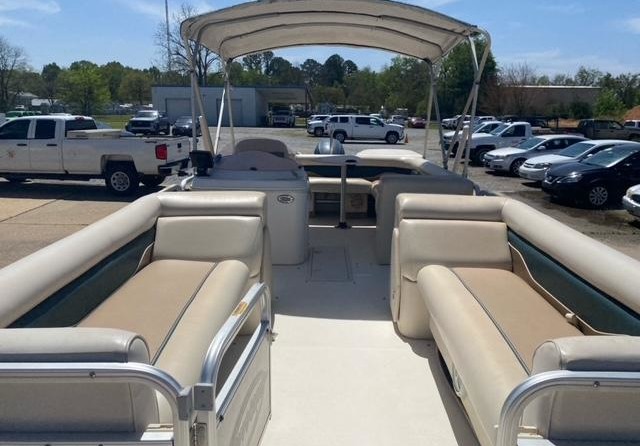 Hurricane fundeck 232