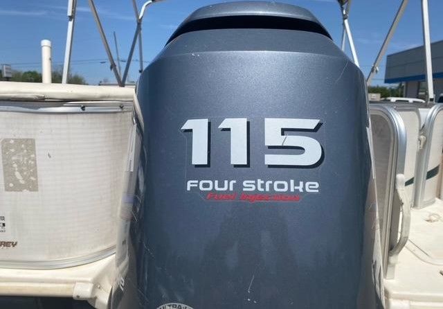 Hurricane fundeck 232