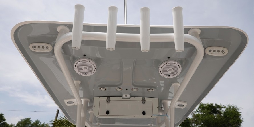 Sea Ray hunt ultra 211