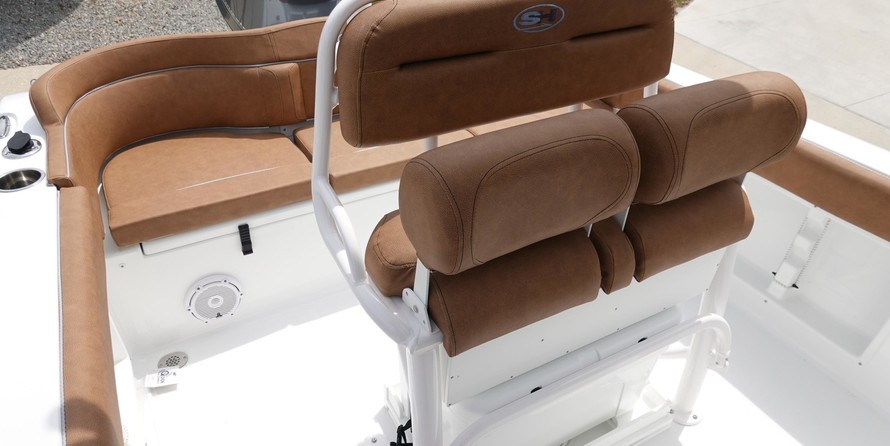 Sea Ray hunt ultra 211