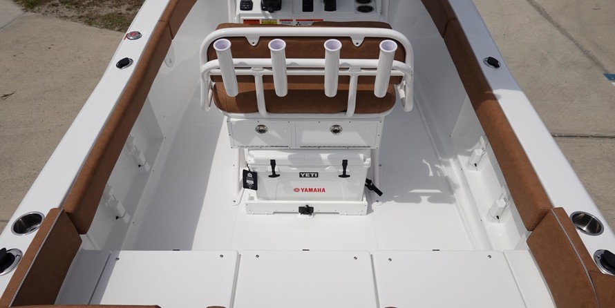 Sea Ray hunt ultra 211