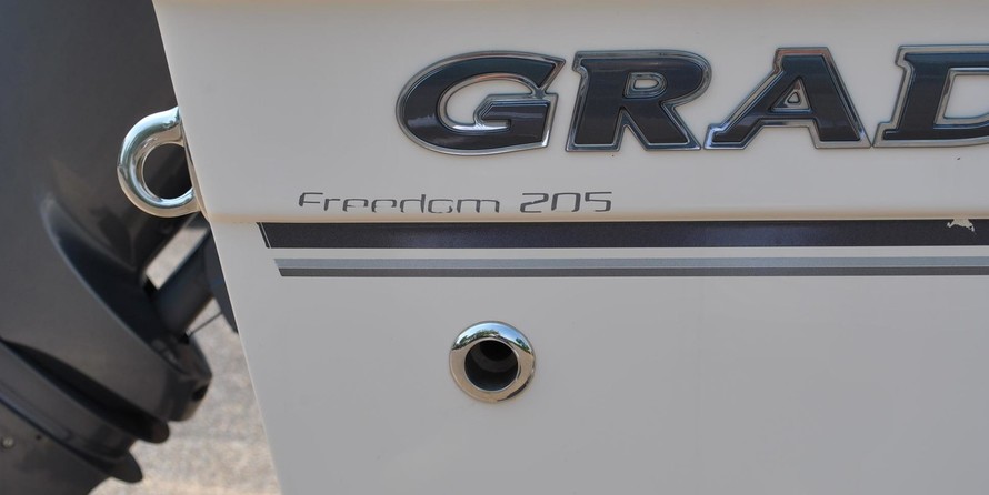Grady-White Freedom 205