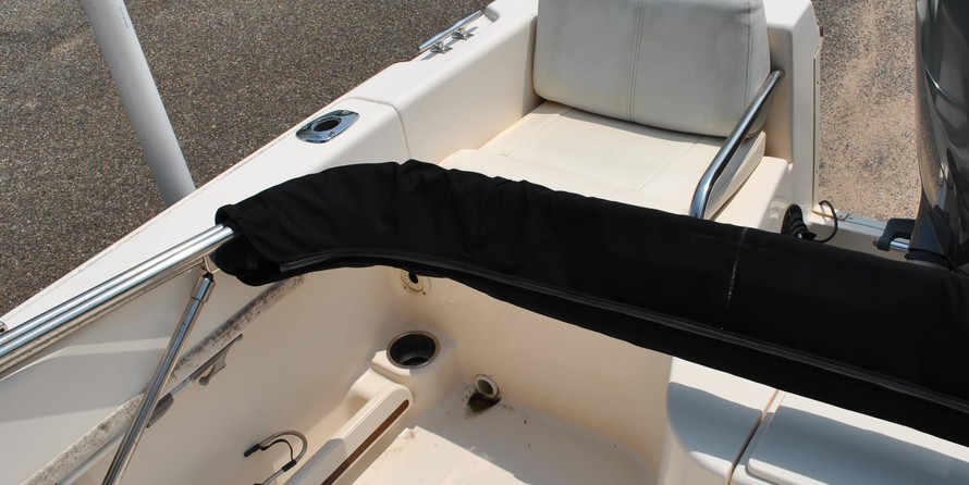 Grady-White Freedom 205