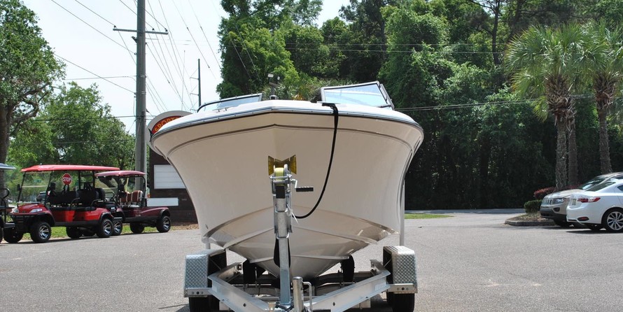 Grady-White Freedom 205