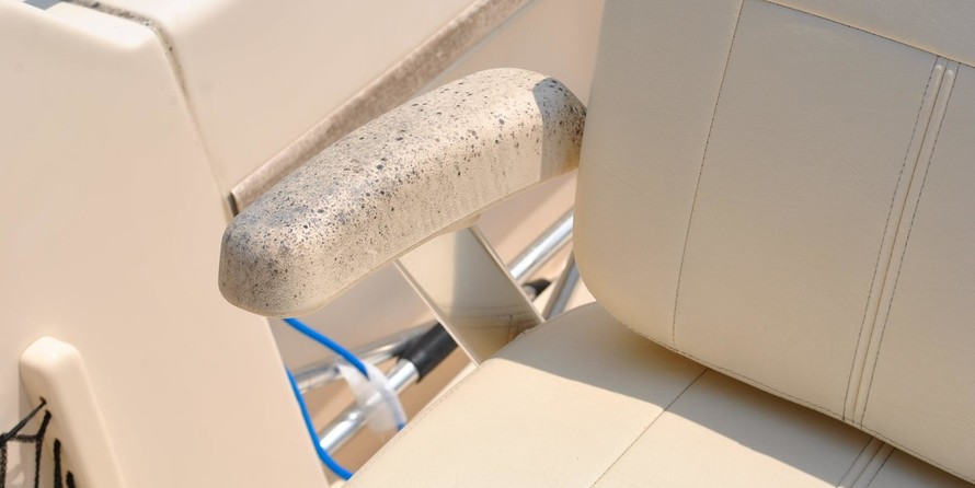 Grady-White Freedom 205