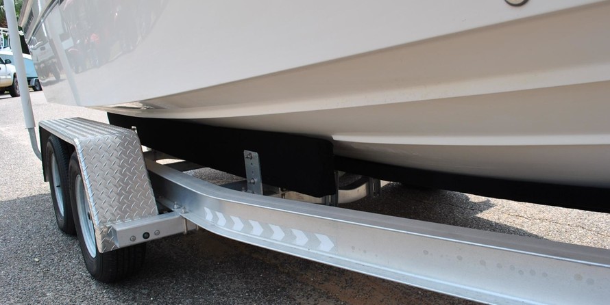 Grady-White Freedom 205