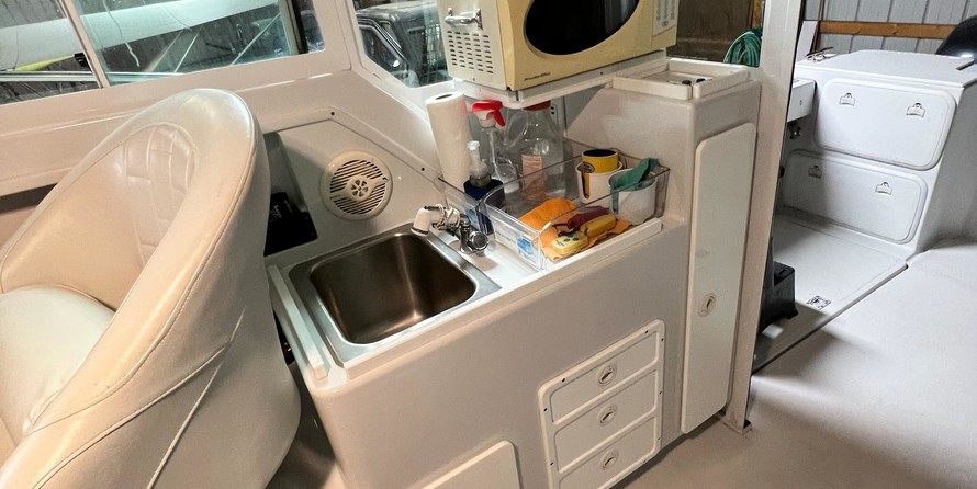 Glacier bay isle runner blue hull 2670