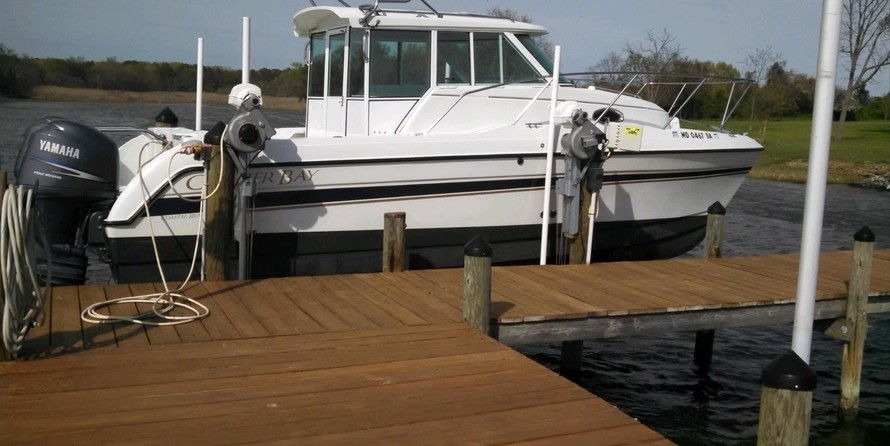 Glacier bay isle runner blue hull 2670