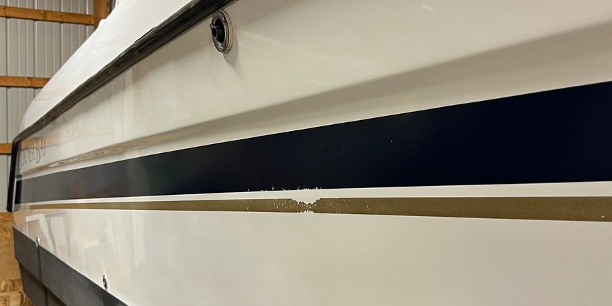 Glacier bay isle runner blue hull 2670