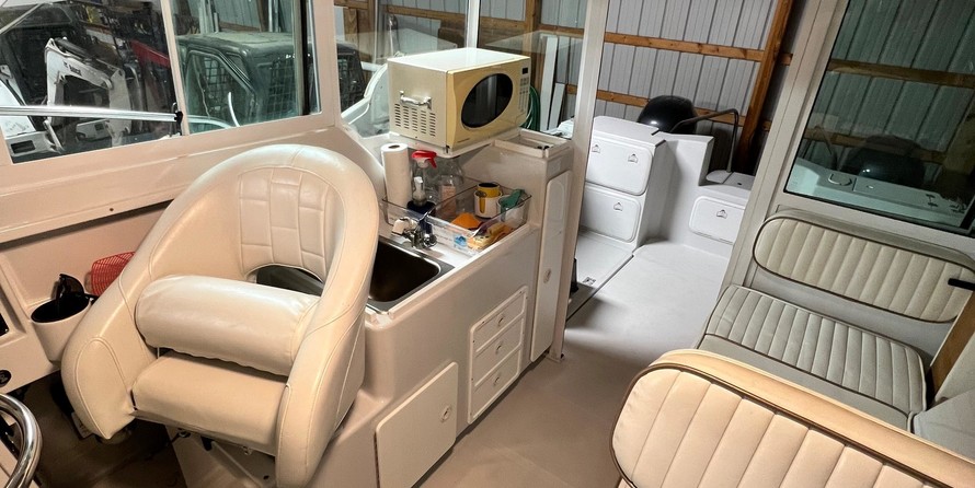 Glacier bay isle runner blue hull 2670