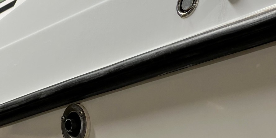 Glacier bay isle runner blue hull 2670