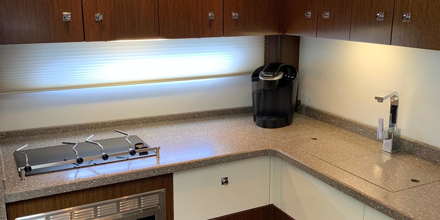 Cruisers Yachts 48 Cantius