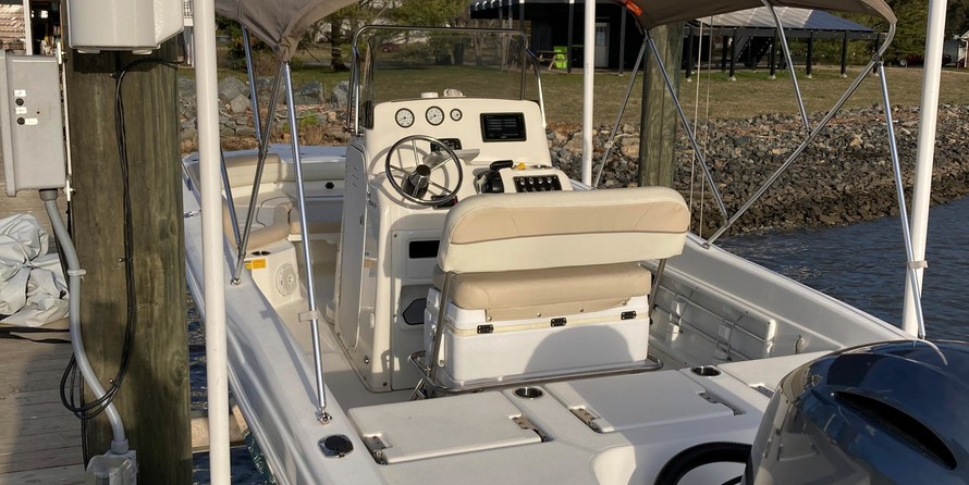 Nauticstar 211