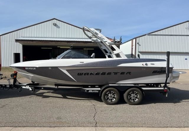 Malibu Wakesetter 22 VLX