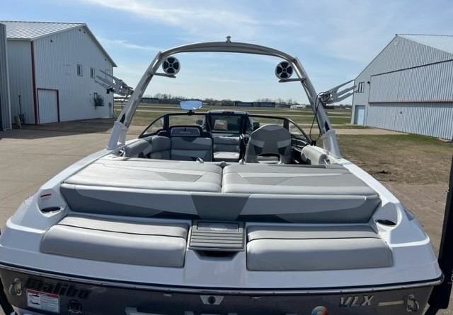 Malibu Wakesetter 22 VLX