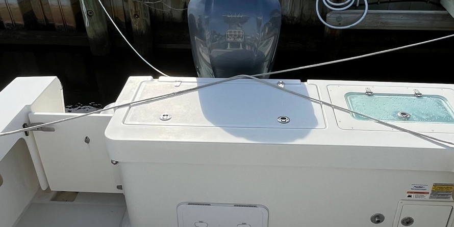 Parker 2501 Center Console