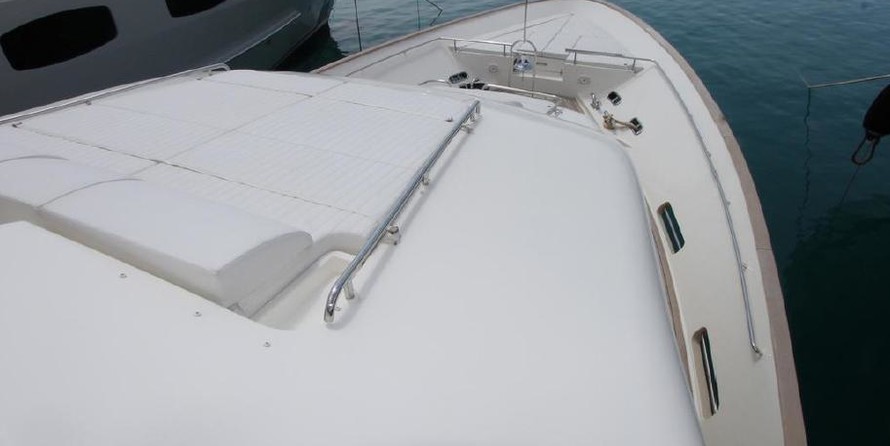 Custom Line Navetta 33