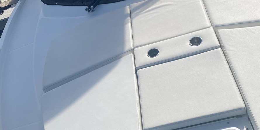 Carver C40 Command Bridge