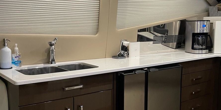 Carver C40 Command Bridge