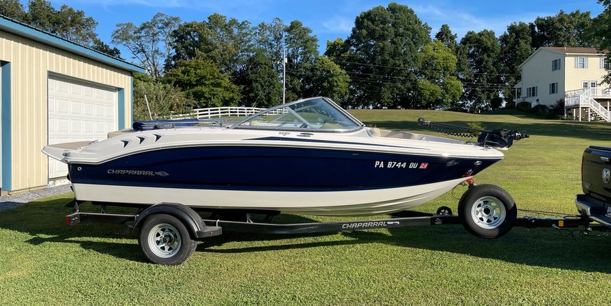 Chaparral 18 Ski&Fish H2O