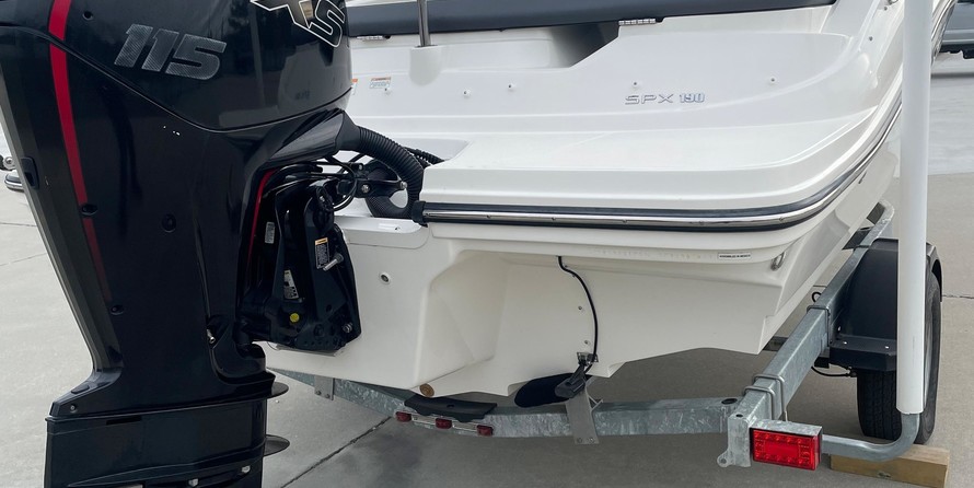Sea Ray SPX 190 OB