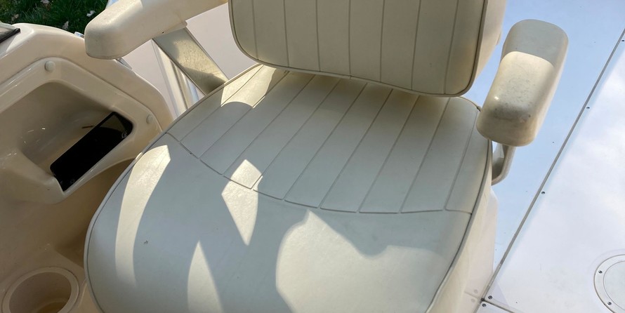 Grady-White Seafarer 228