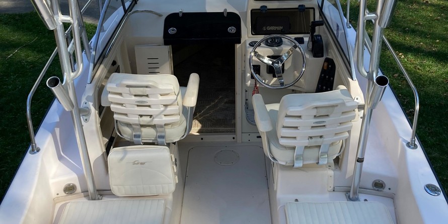 Grady-White Seafarer 228