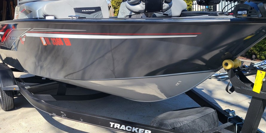 Tracker Targa V-18 Combo