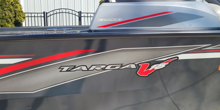 Tracker Targa V-18 Combo