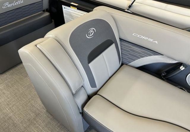 60 x 16 tri-toon passenger vessel