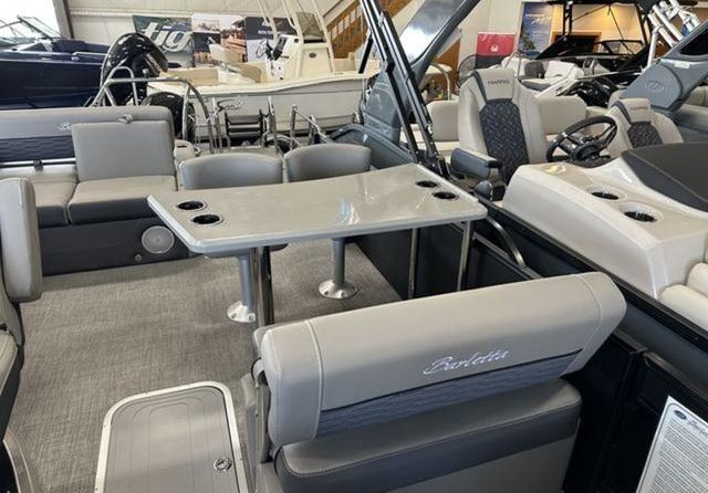 60 x 16 tri-toon passenger vessel