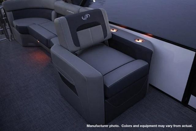 60 x 16 tri-toon passenger vessel