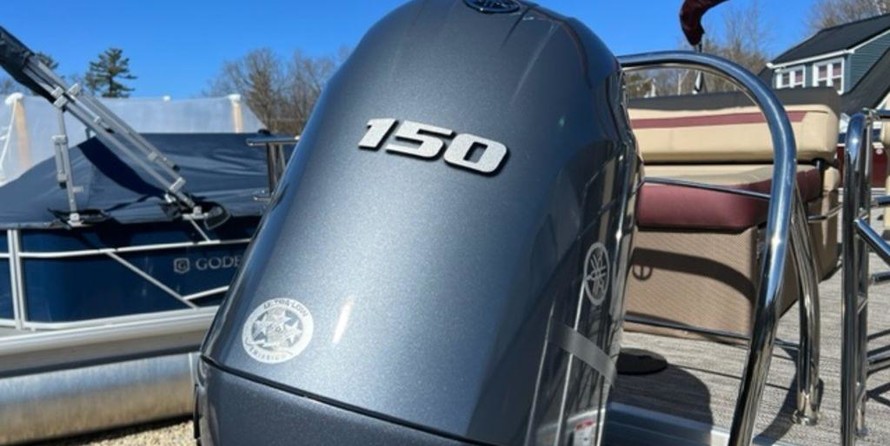 60 x 16 tri-toon passenger vessel