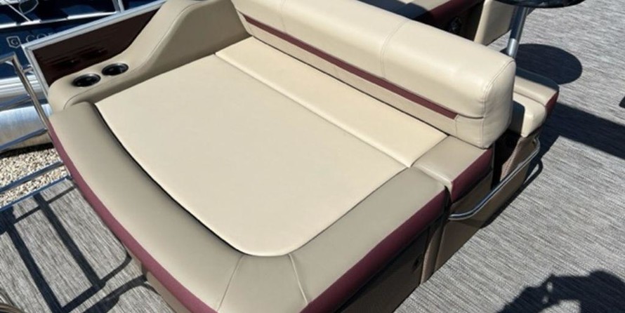 60 x 16 tri-toon passenger vessel