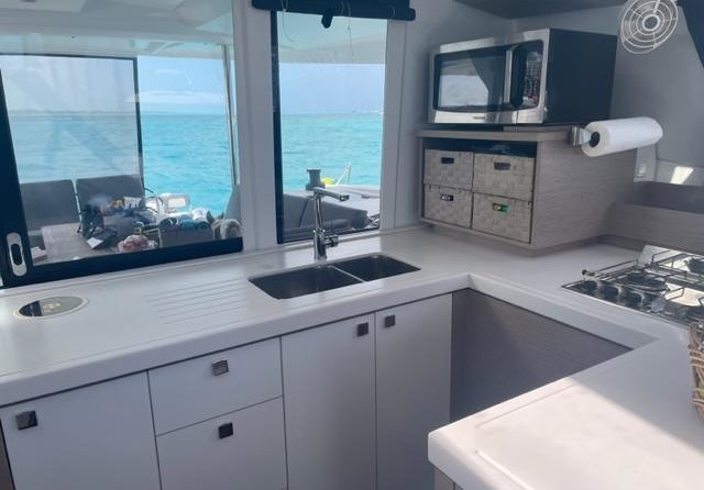 Fountaine Pajot Astréa 42