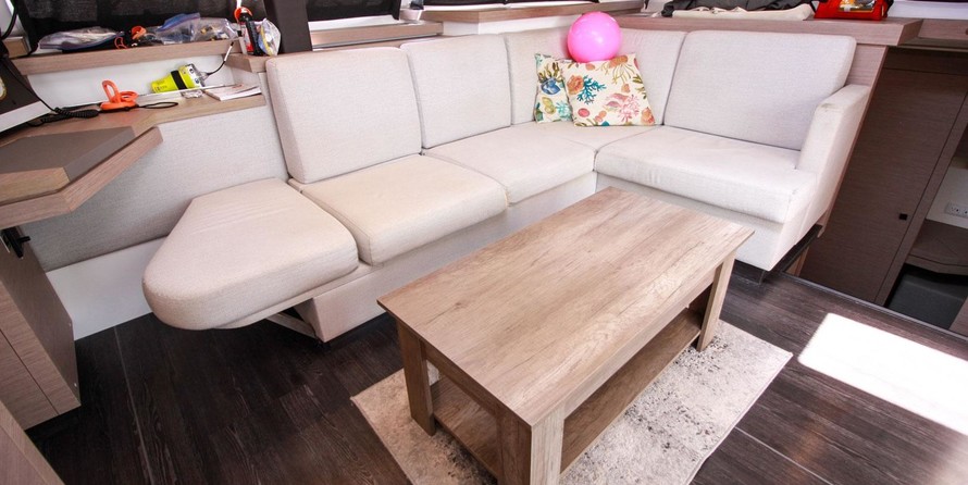 Fountaine Pajot Astréa 42