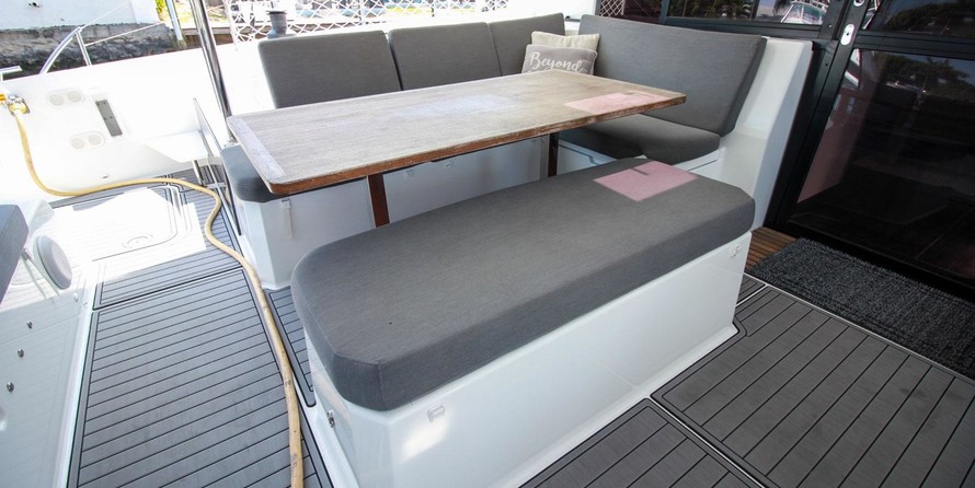 Fountaine Pajot Astréa 42