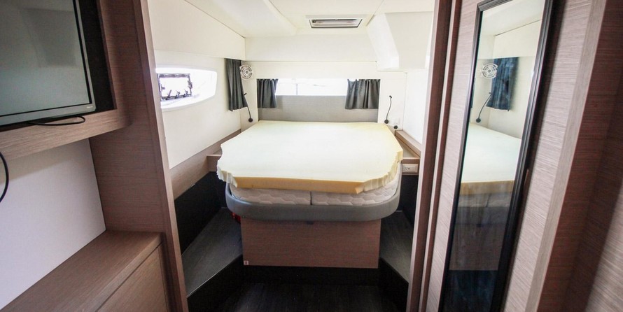 Fountaine Pajot Astréa 42