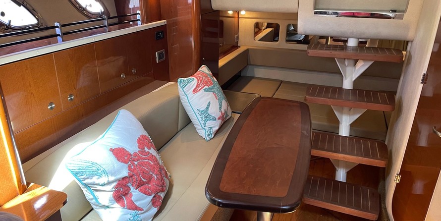 Sea Ray 330 Sundancer