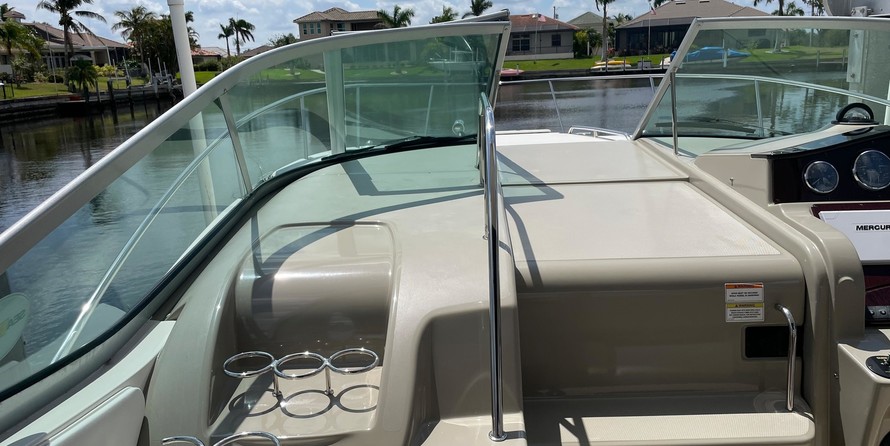 Sea Ray 330 Sundancer