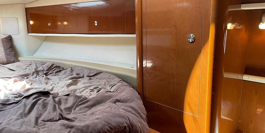 Sea Ray 330 Sundancer