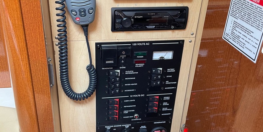 Sea Ray 330 Sundancer