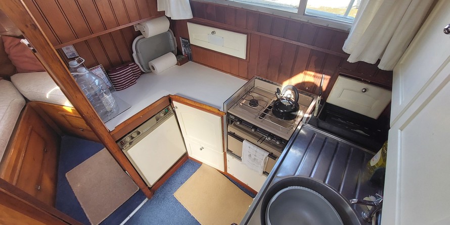 Van de stadt custom 32 steel yacht