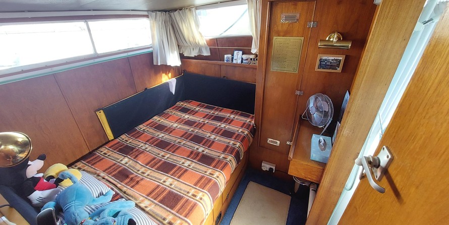 Van de stadt custom 32 steel yacht