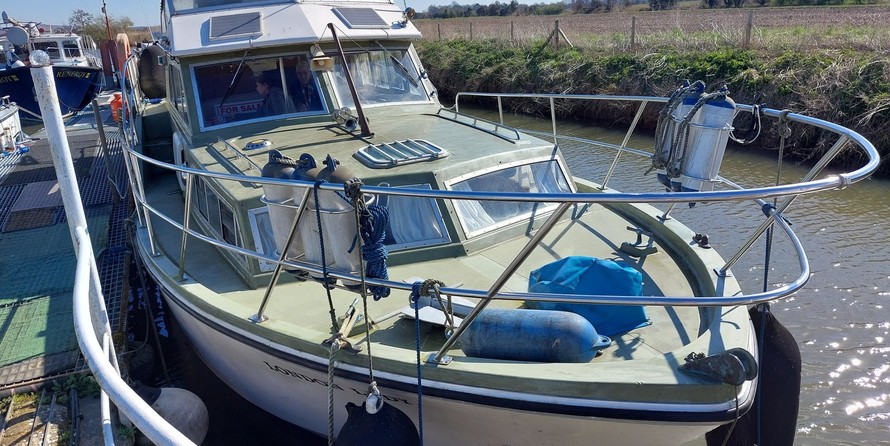 Van de stadt custom 32 steel yacht