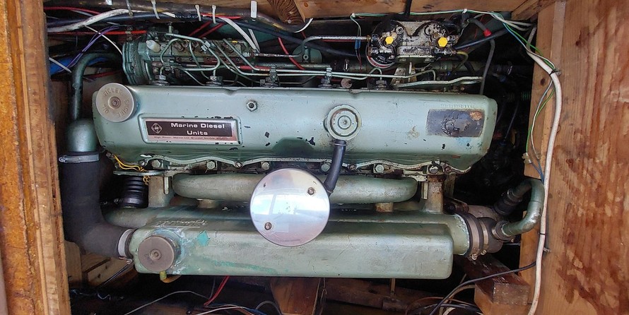 Van de stadt custom 32 steel yacht