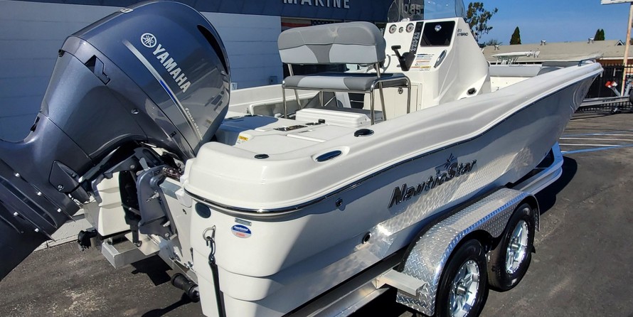 Nauticstar 211
