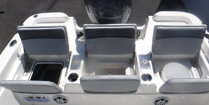 Nauticstar 211
