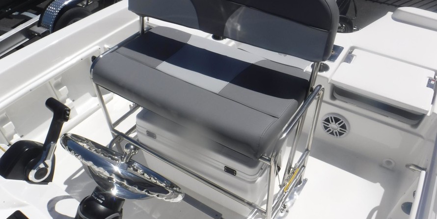 Nauticstar 211